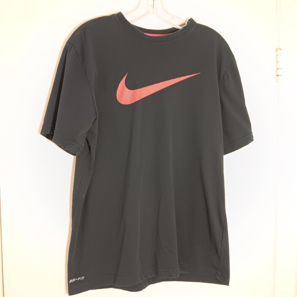 Nike DRI-FIT  T-shirt black  red men's  M athletic gym street wear